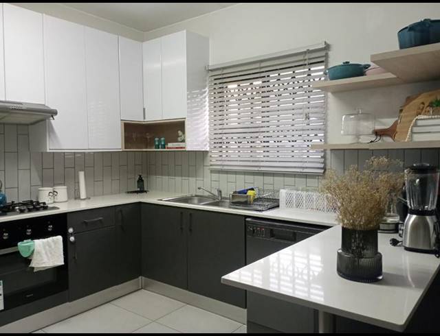 2 BEDROOM CLUSTER FOR SALE IN POMONA